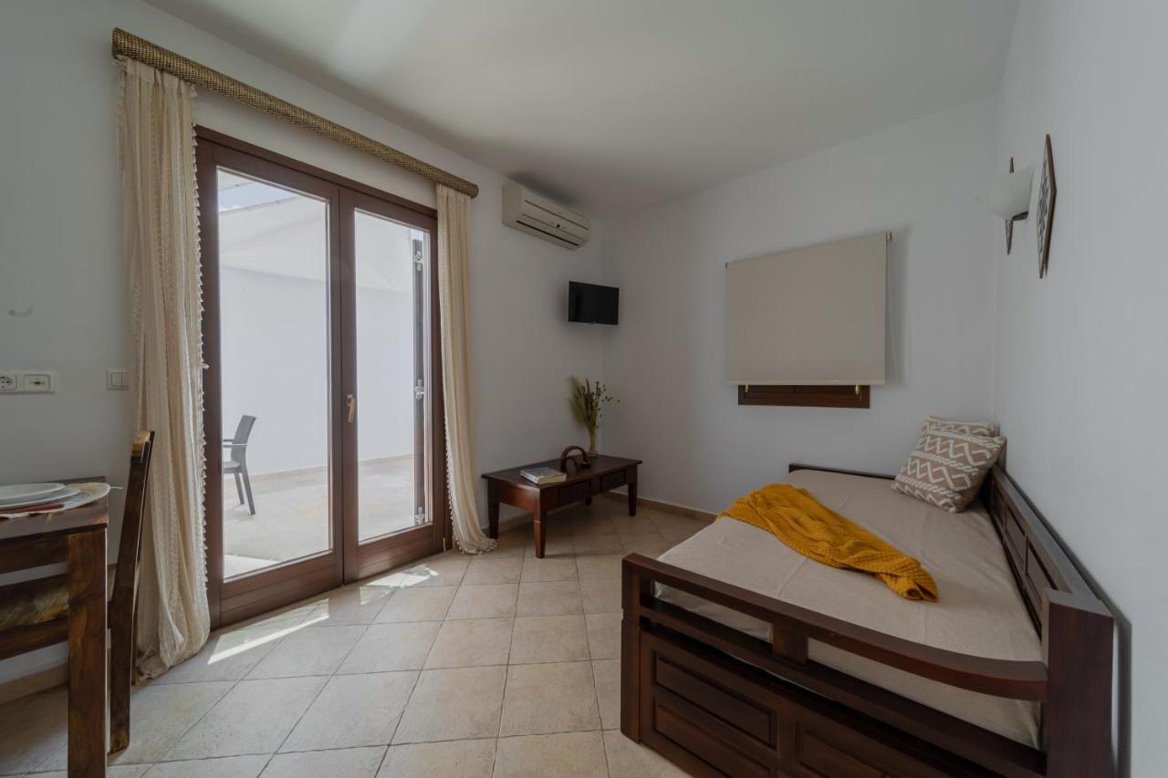 Anemomilos Beach Hotel Agia Anna  Exterior photo